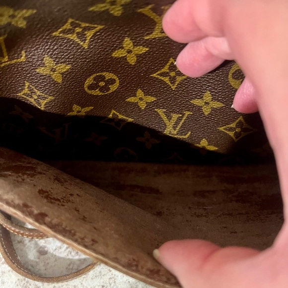 Louis Vuitton Brown Monogram Messenger Bag - Picture 8 of 16